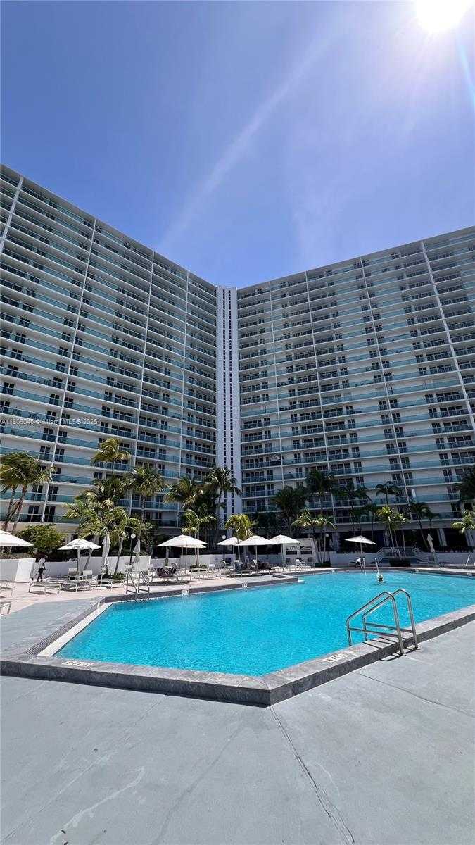Small Image of 100 BAYVIEW DR #1919, Sunny Isles Beach Number 23