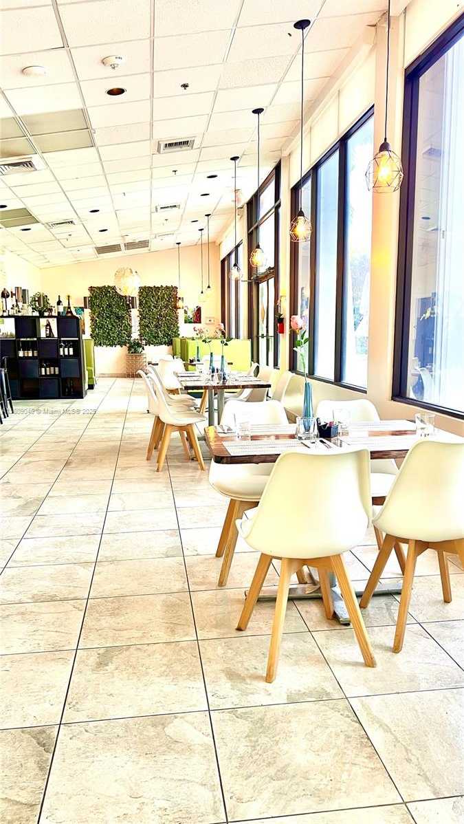 Small Image of 100 BAYVIEW DR #1919, Sunny Isles Beach Number 28