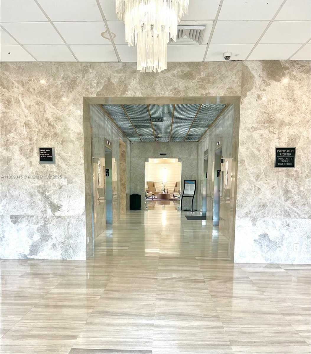 Small Image of 100 BAYVIEW DR #1919, Sunny Isles Beach Number 36