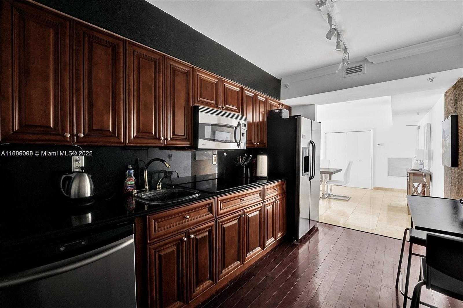 Small Image of 9195 COLLINS AVE #304, Surfside Number 11