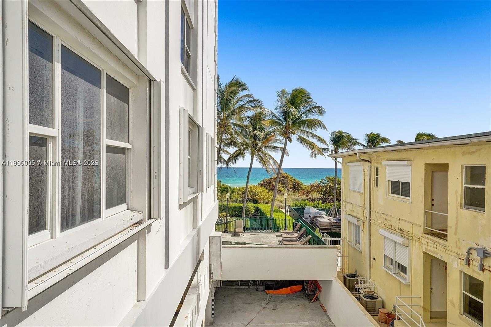 Small Image of 9195 COLLINS AVE #304, Surfside Number 19