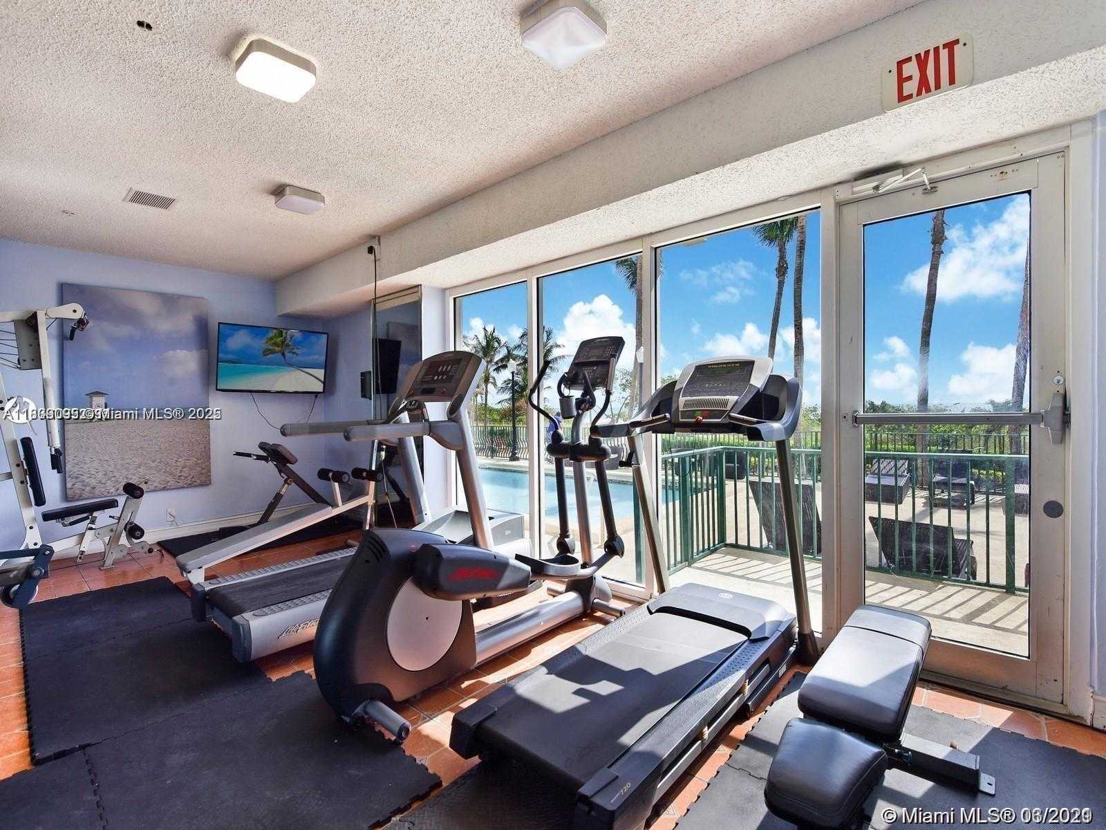 Small Image of 9195 COLLINS AVE #304, Surfside Number 23