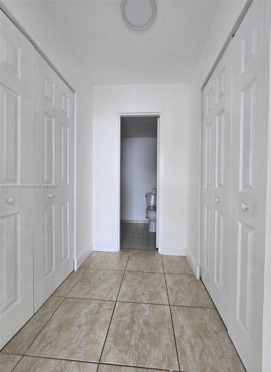 Small Image of 200 SOUTH EAST 15TH RD #6B, Miami Number 19