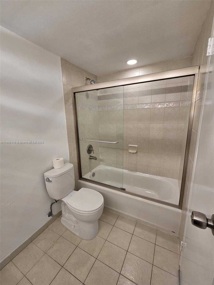 Small Image of 200 SOUTH EAST 15TH RD #6B, Miami Number 20