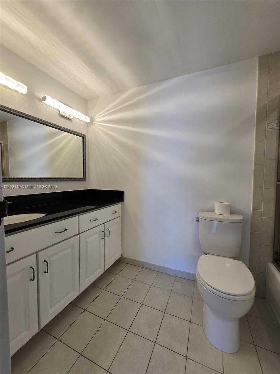 Small Image of 200 SOUTH EAST 15TH RD #6B, Miami Number 21