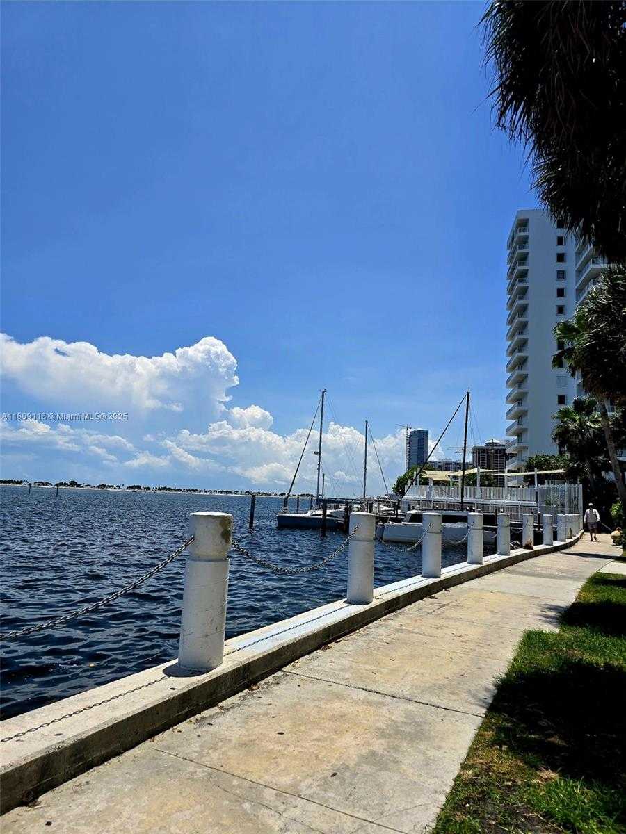 Small Image of 200 SOUTH EAST 15TH RD #6B, Miami Number 32