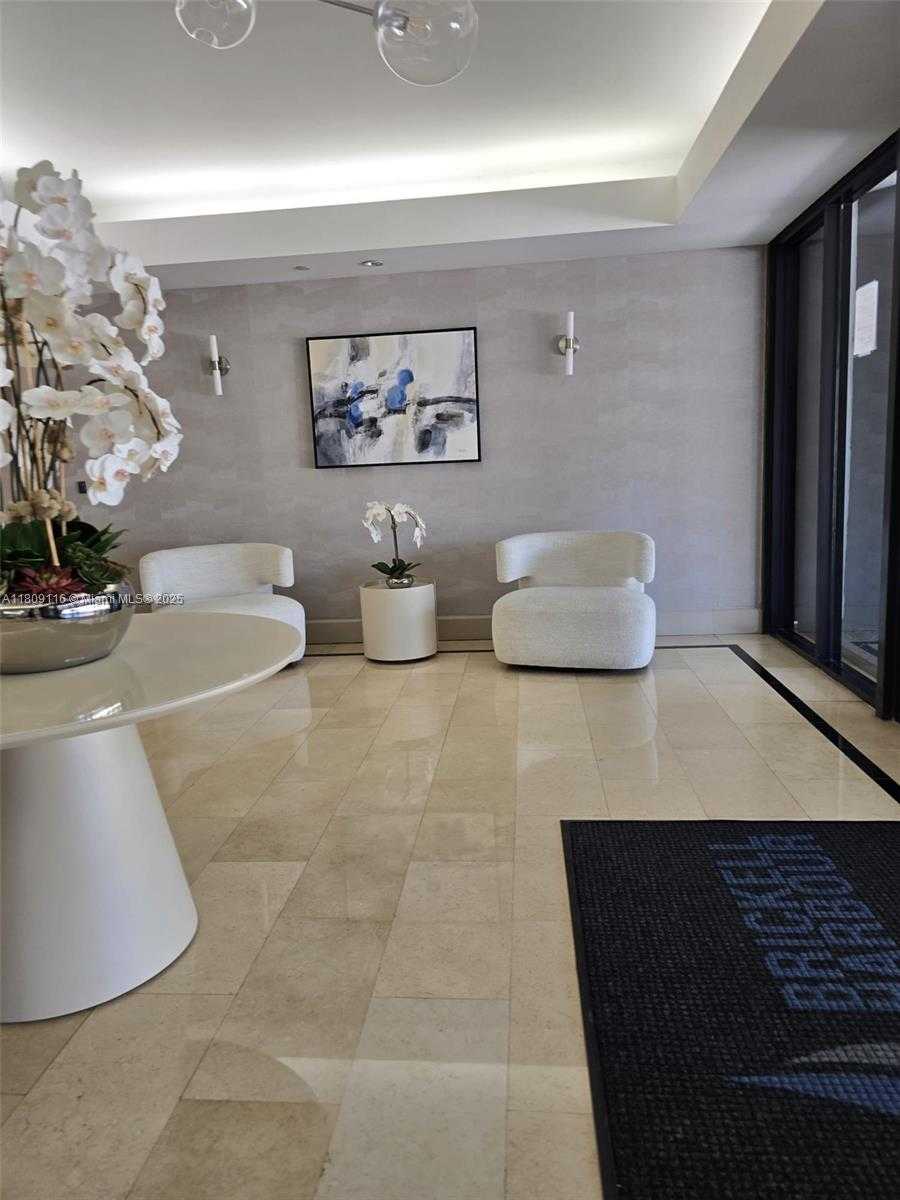 Small Image of 200 SOUTH EAST 15TH RD #6B, Miami Number 5