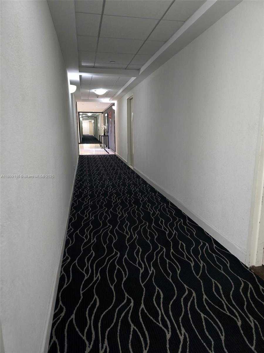 Small Image of 200 SOUTH EAST 15TH RD #6B, Miami Number 7