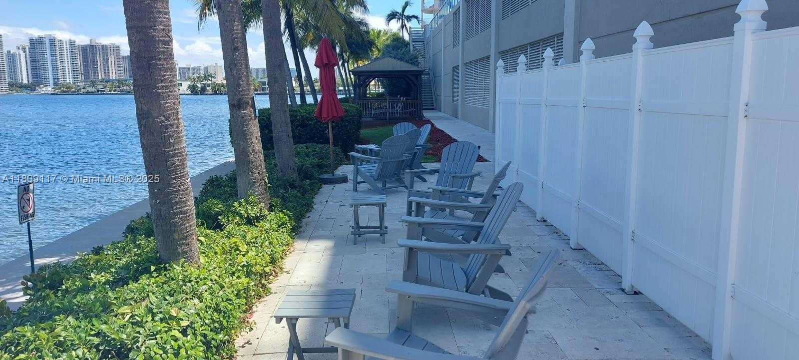 Small Image of 18100 NORTH BAY RD #PH7, Sunny Isles Beach Number 35