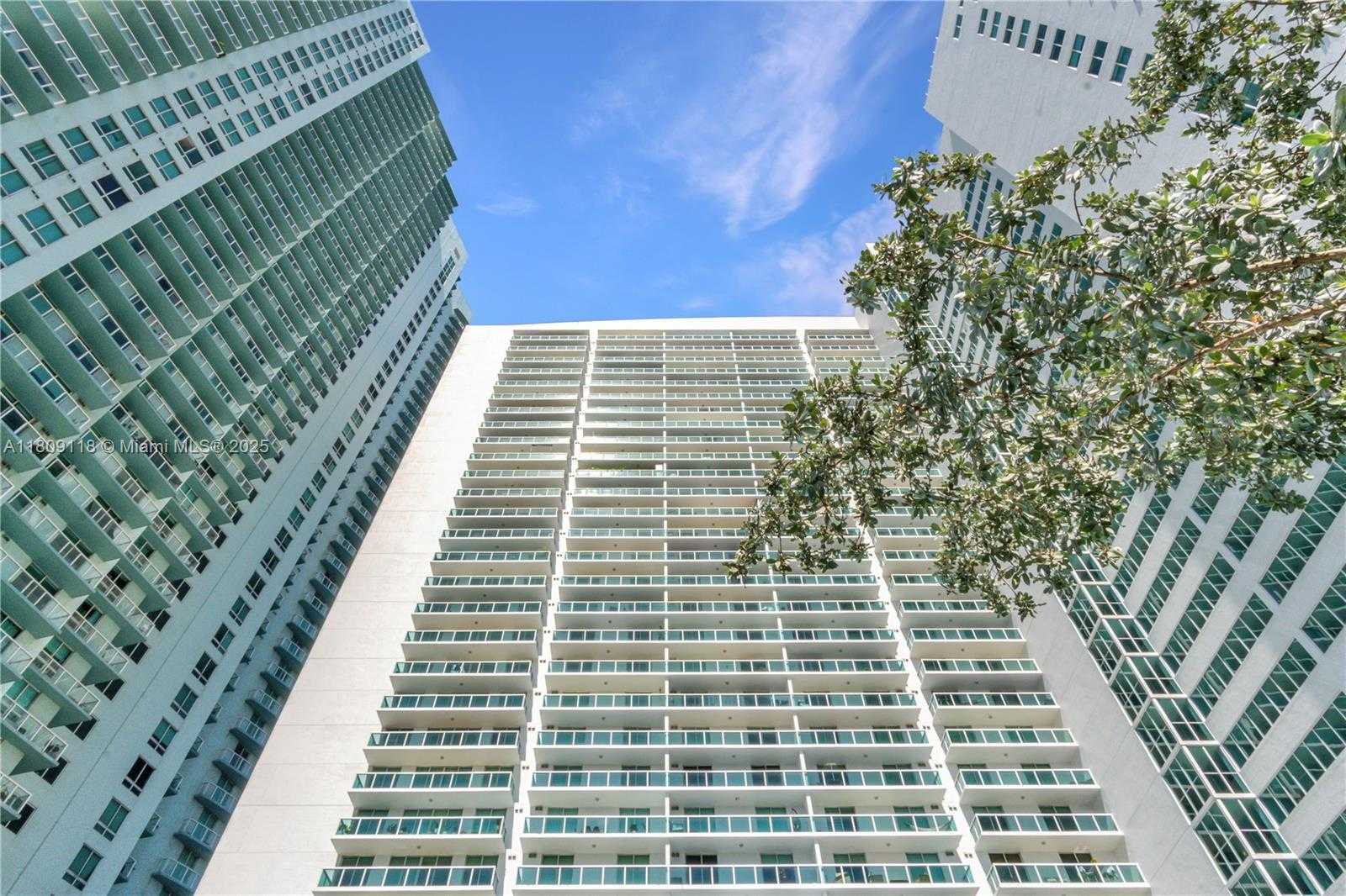 Small Image of 1800 NORTH BAYSHORE DR #3414, Miami Number 37