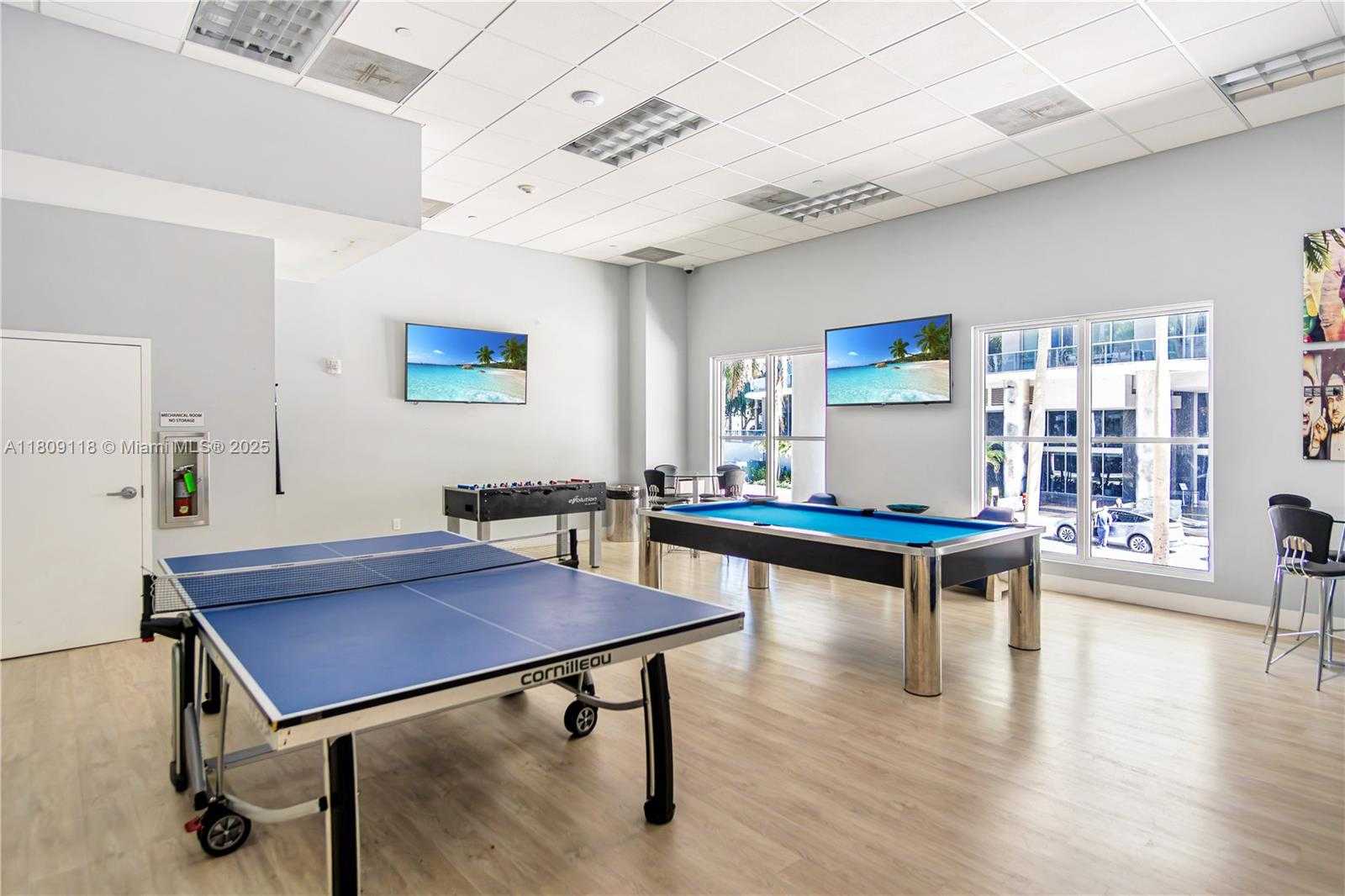 Small Image of 1800 NORTH BAYSHORE DR #3414, Miami Number 50