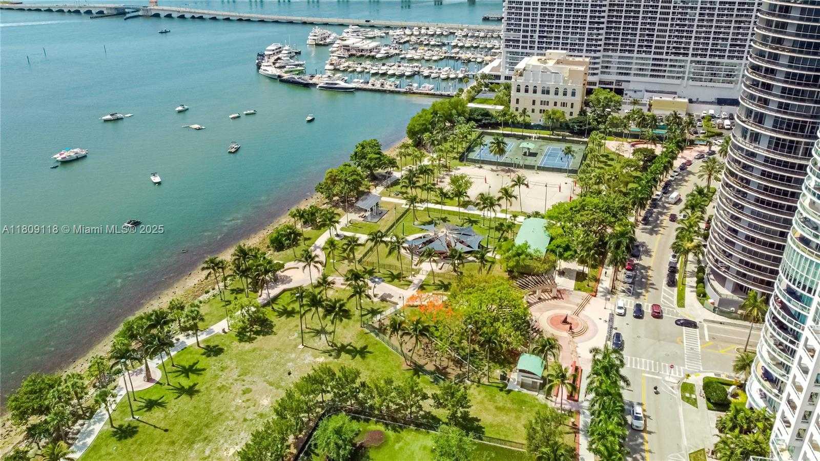 Small Image of 1800 NORTH BAYSHORE DR #3414, Miami Number 63