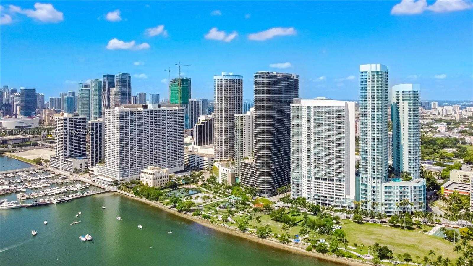 Small Image of 1800 NORTH BAYSHORE DR #3414, Miami Number 64