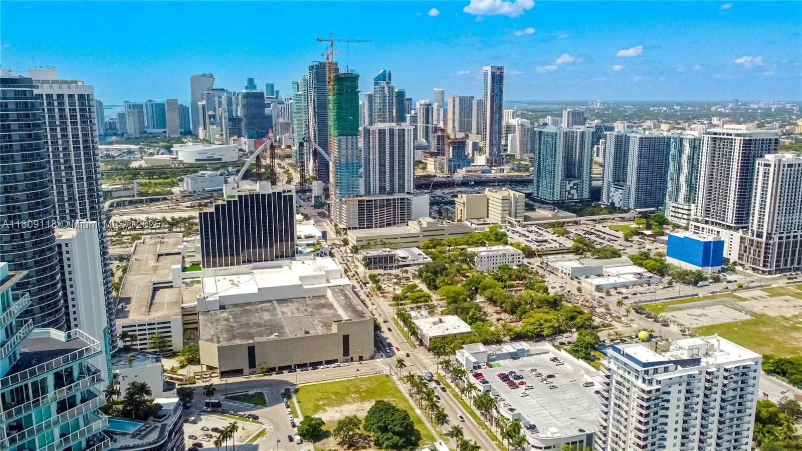 Small Image of 1800 NORTH BAYSHORE DR #3414, Miami Number 66