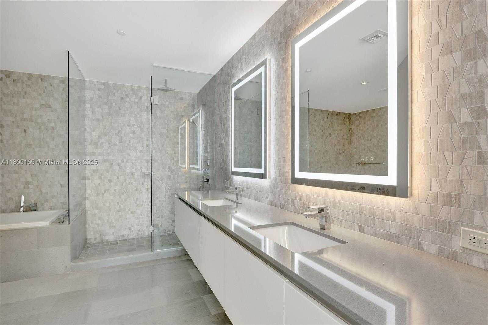 Small Image of 68 SOUTH EAST 6TH ST #1203, Miami Number 7