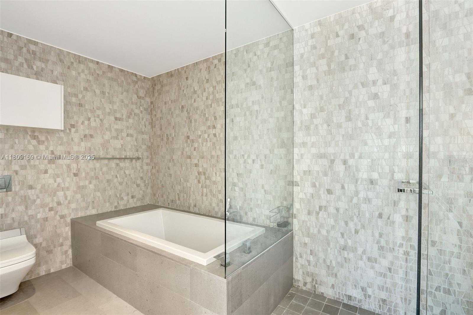 Small Image of 68 SOUTH EAST 6TH ST #1203, Miami Number 8
