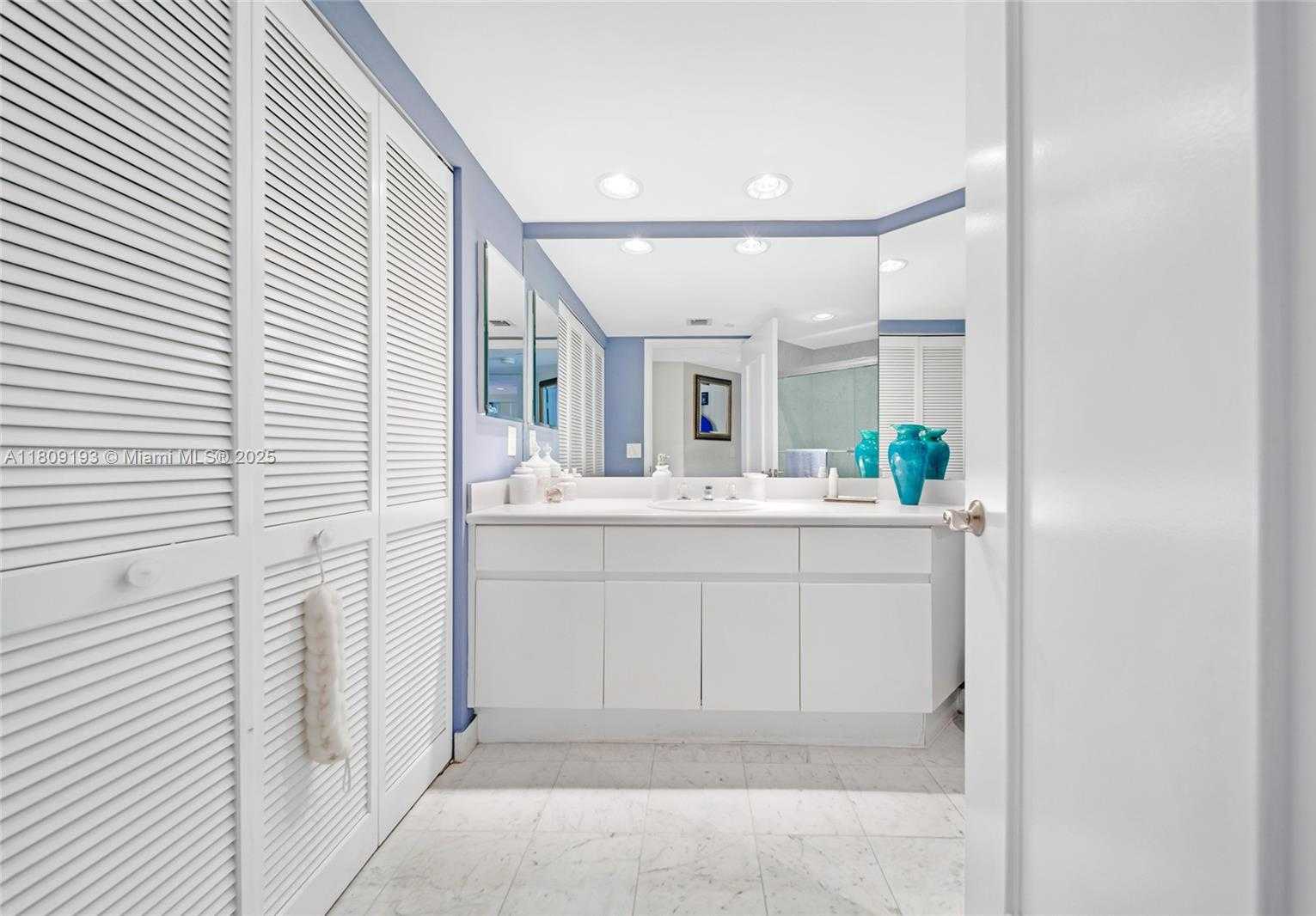 Small Image of 16445 COLLINS AVE #2226, Sunny Isles Beach Number 13