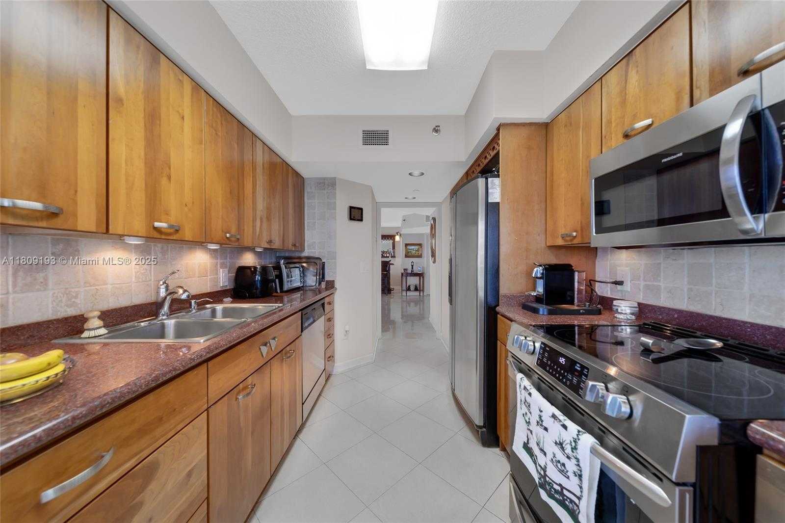Small Image of 16445 COLLINS AVE #2226, Sunny Isles Beach Number 32