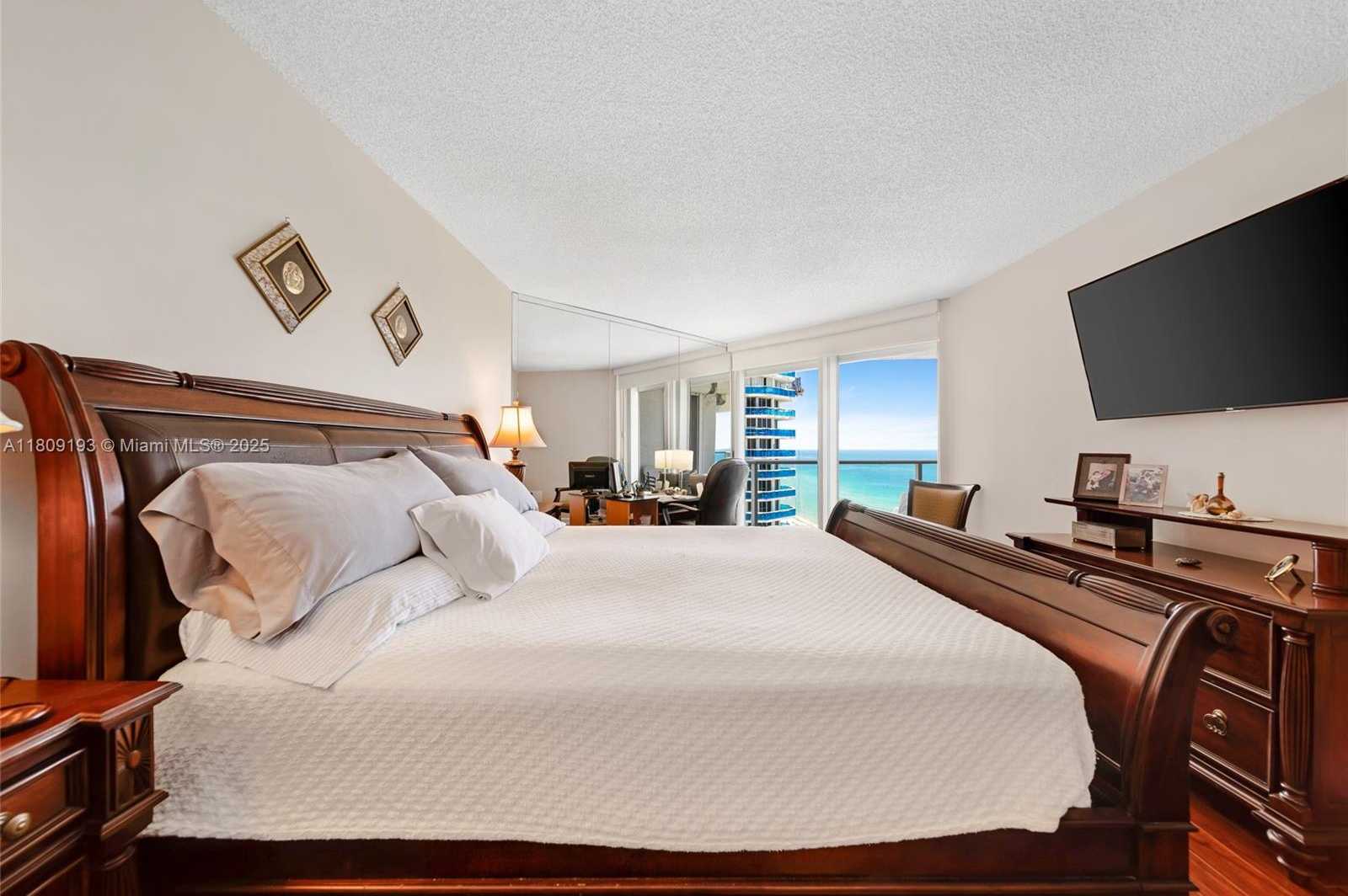 Small Image of 16445 COLLINS AVE #2226, Sunny Isles Beach Number 5