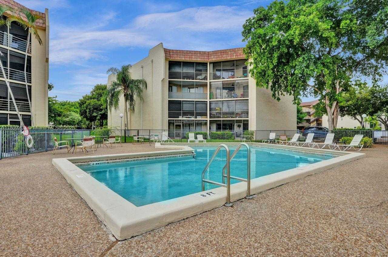 Small Image of 6555 WEST BROWARD BLVD #412, Plantation Number 29