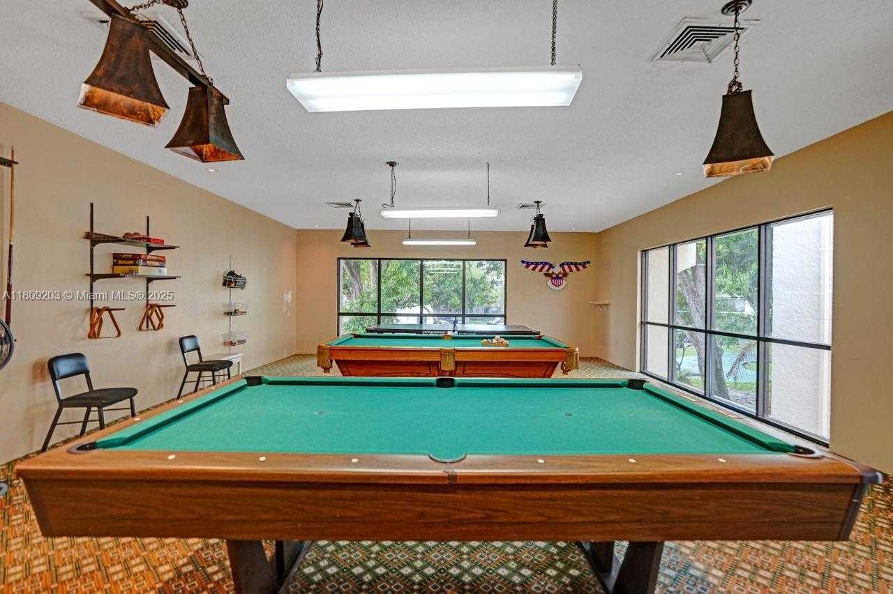 Small Image of 6555 WEST BROWARD BLVD #412, Plantation Number 37