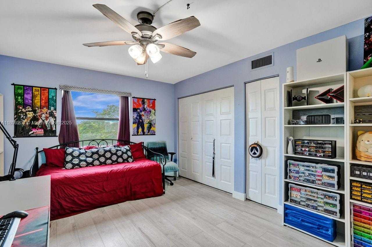 Small Image of 6555 WEST BROWARD BLVD #412, Plantation Number 4