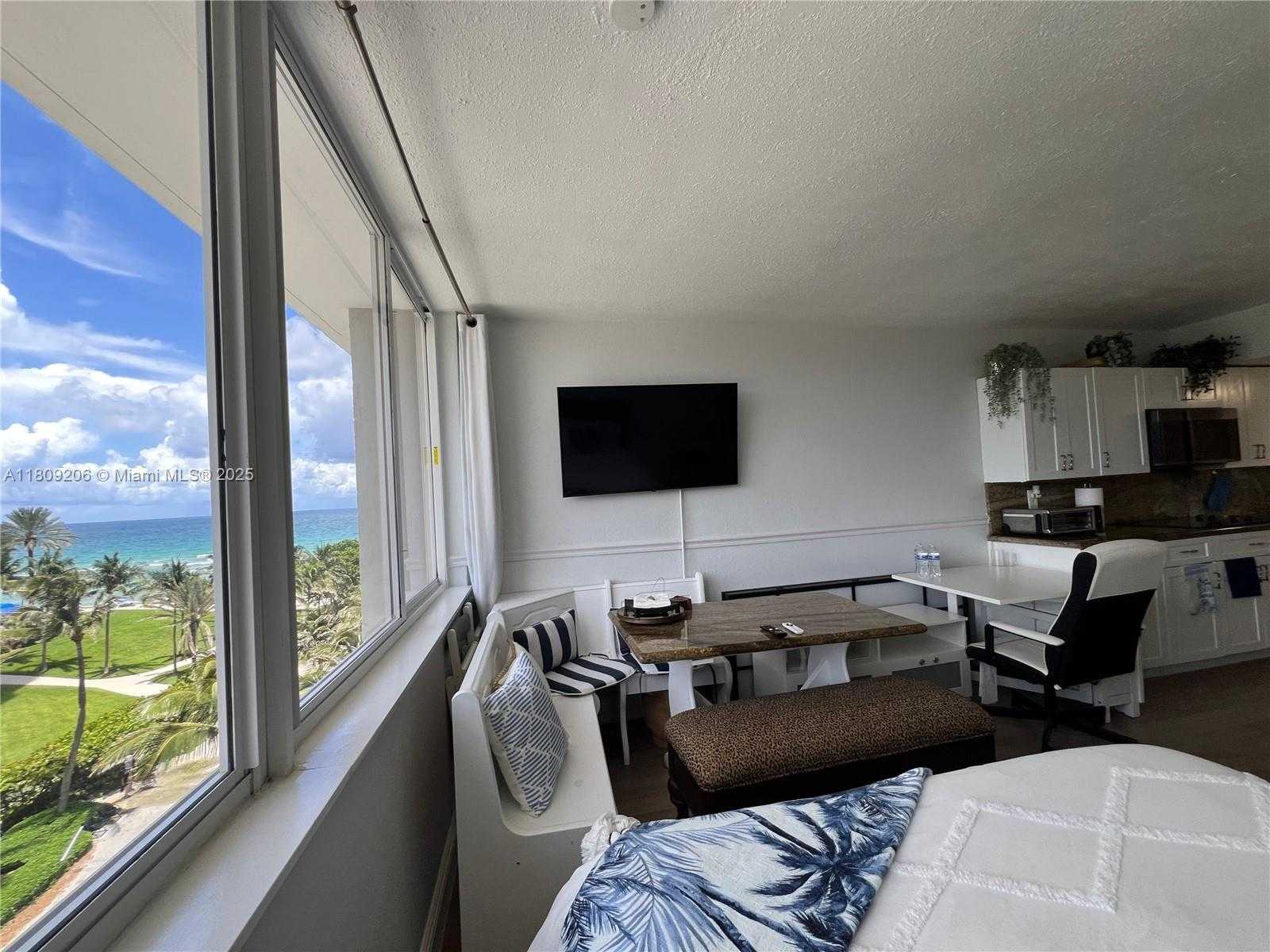 Small Image of 19201 COLLINS AVE #427, Sunny Isles Beach Number 40