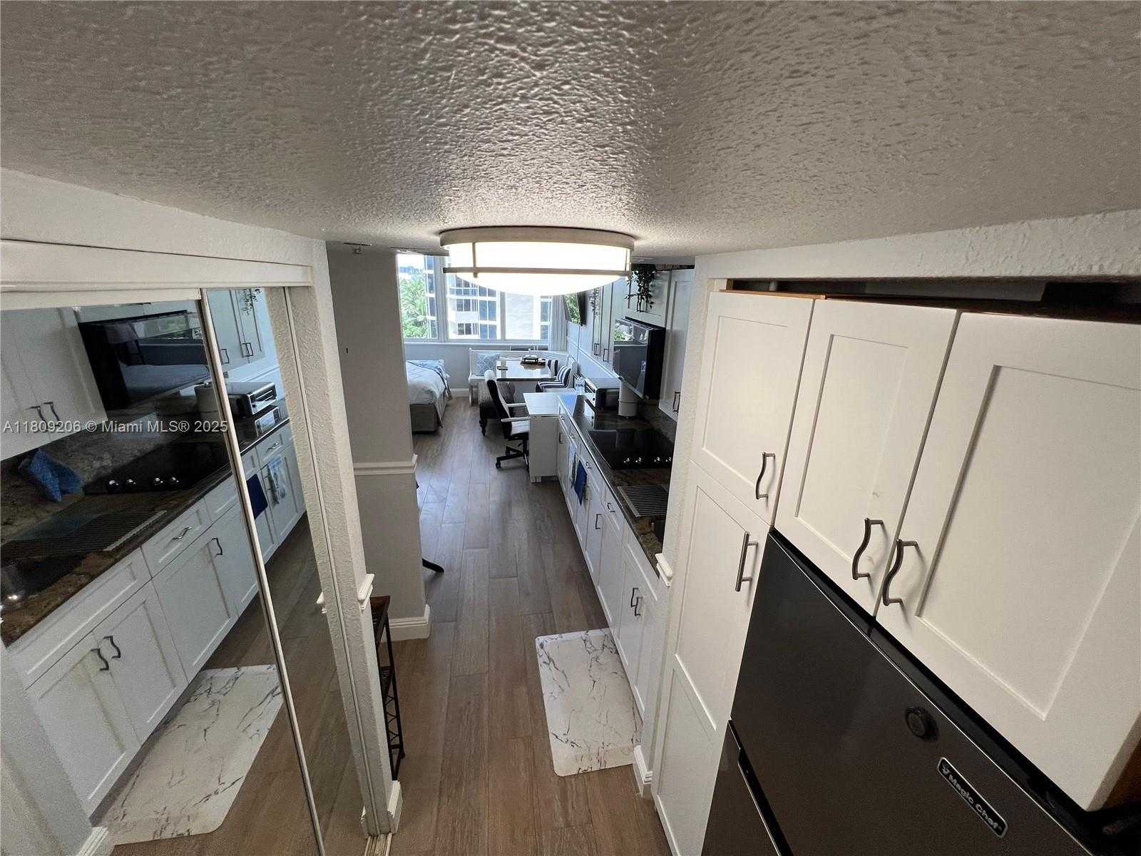 Small Image of 19201 COLLINS AVE #427, Sunny Isles Beach Number 43