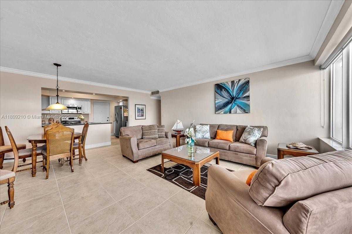 Small Image of 3111 NORTH OCEAN DR #904, Hollywood Number 12