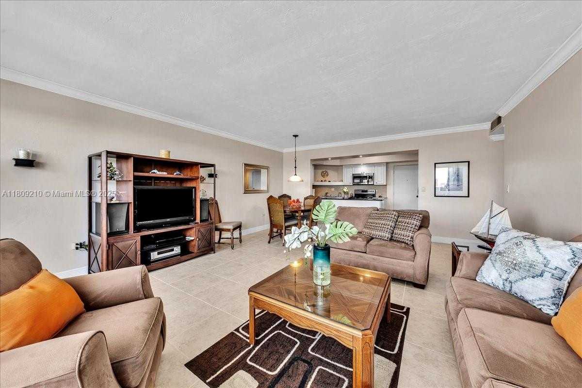 Small Image of 3111 NORTH OCEAN DR #904, Hollywood Number 13