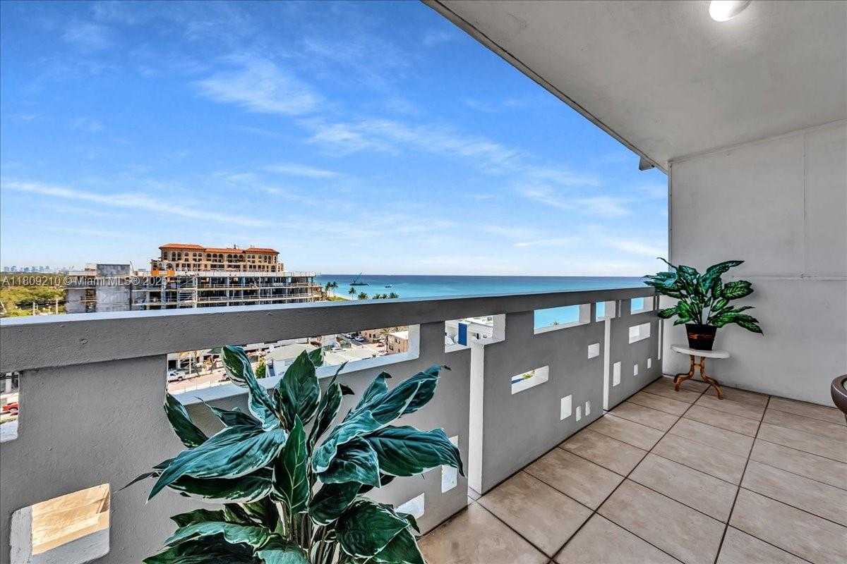 Small Image of 3111 NORTH OCEAN DR #904, Hollywood Number 17