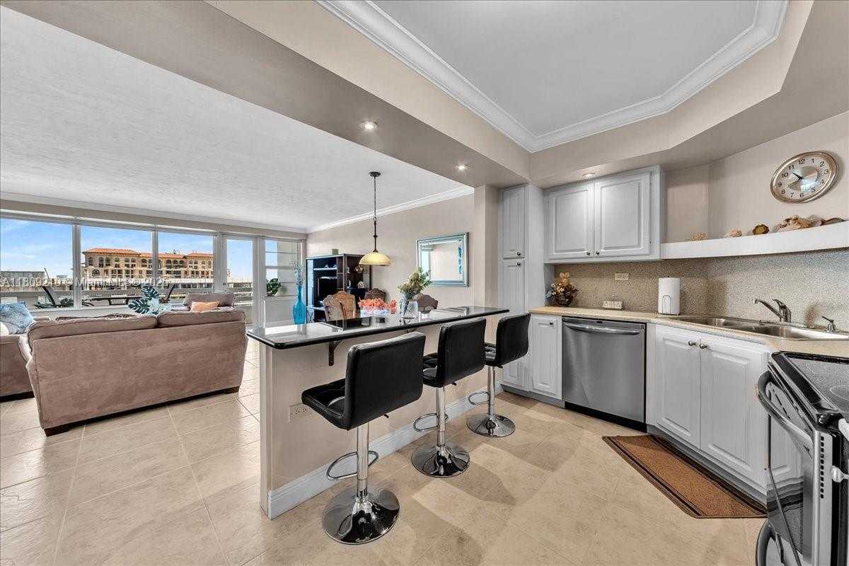 Small Image of 3111 NORTH OCEAN DR #904, Hollywood Number 2