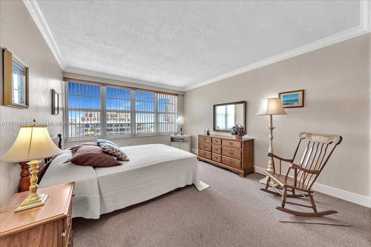 Small Image of 3111 NORTH OCEAN DR #904, Hollywood Number 22