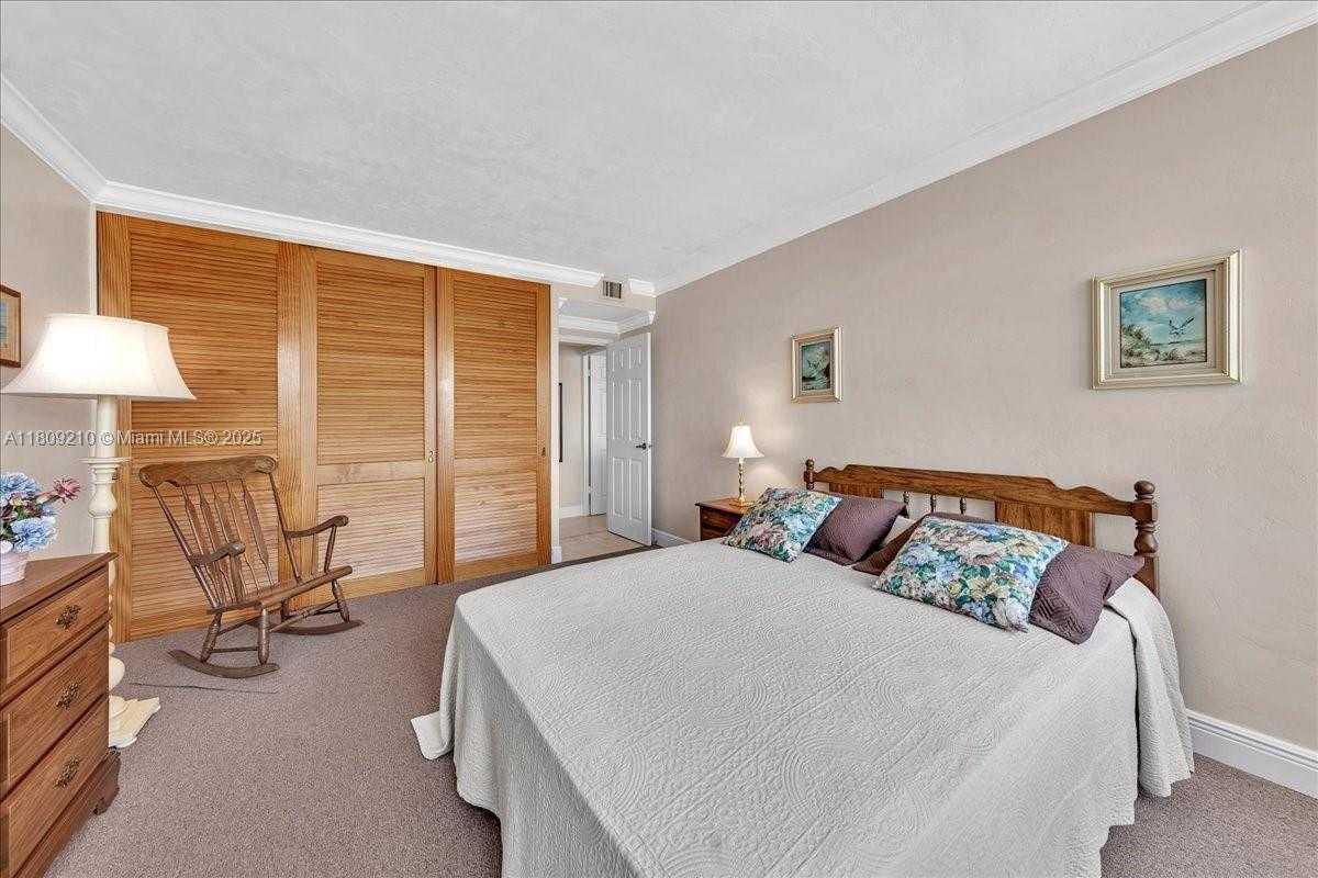 Small Image of 3111 NORTH OCEAN DR #904, Hollywood Number 24