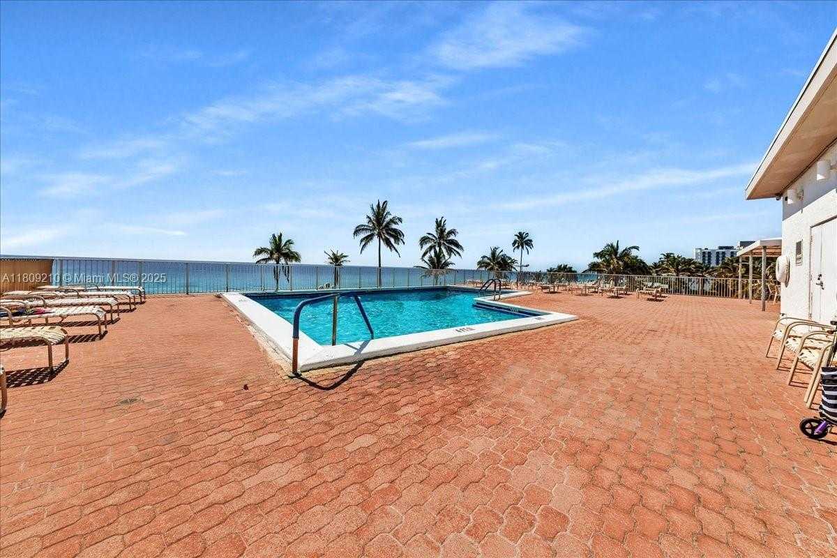 Small Image of 3111 NORTH OCEAN DR #904, Hollywood Number 32