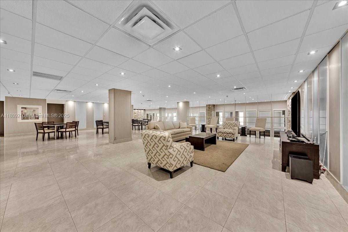 Small Image of 3111 NORTH OCEAN DR #904, Hollywood Number 39