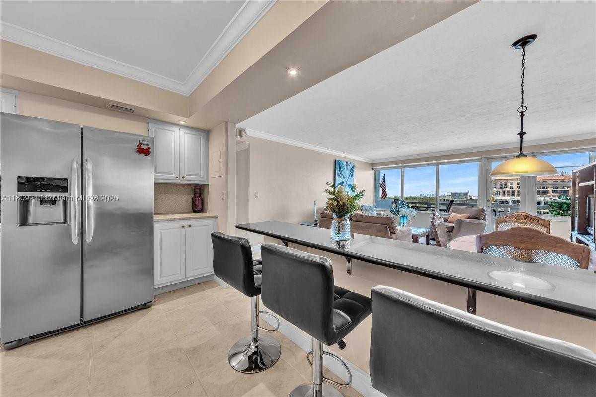 Small Image of 3111 NORTH OCEAN DR #904, Hollywood Number 5