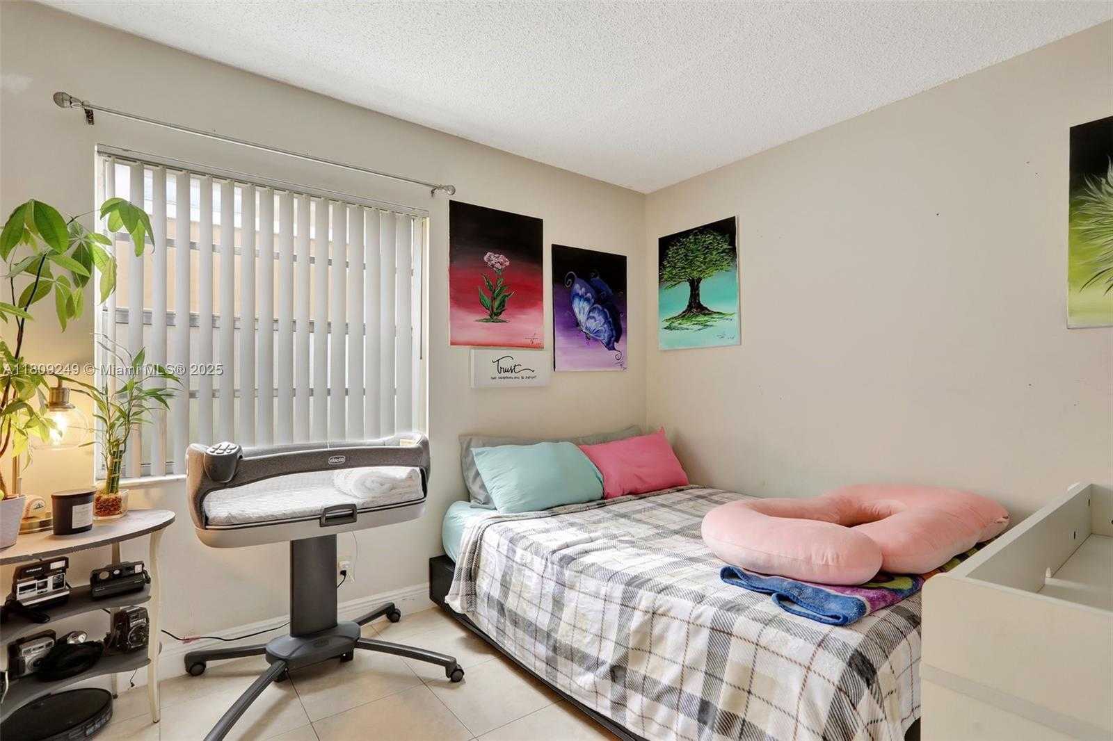 Small Image of 826 TWIN LAKES DR #18-D, Coral Springs Number 23