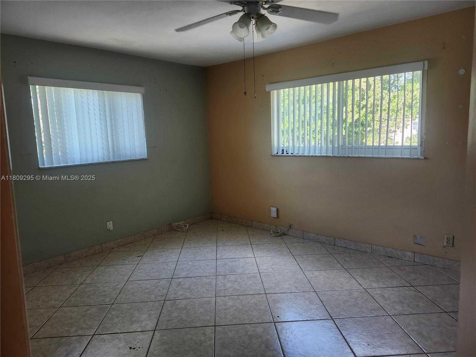 Small Image of 1061 NORTH WEST 80TH AVE #J, Margate Number 26