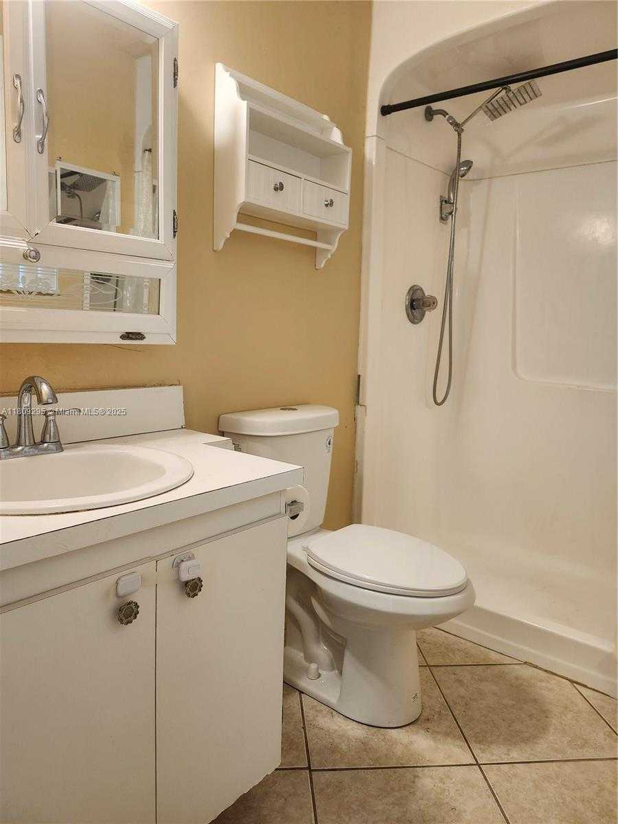Small Image of 1061 NORTH WEST 80TH AVE #J, Margate Number 29
