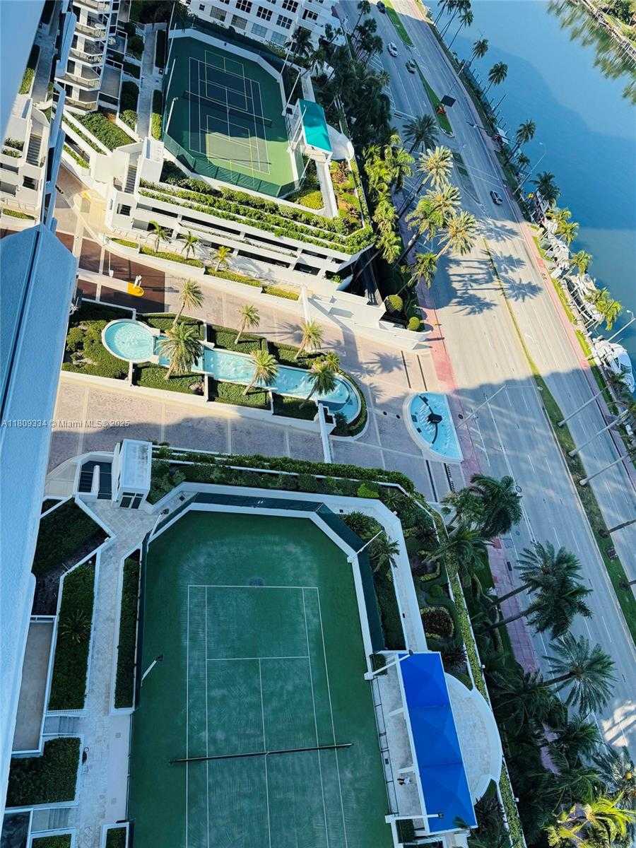Small Image of 4779 COLLINS AVE #2106, Miami Beach Number 15
