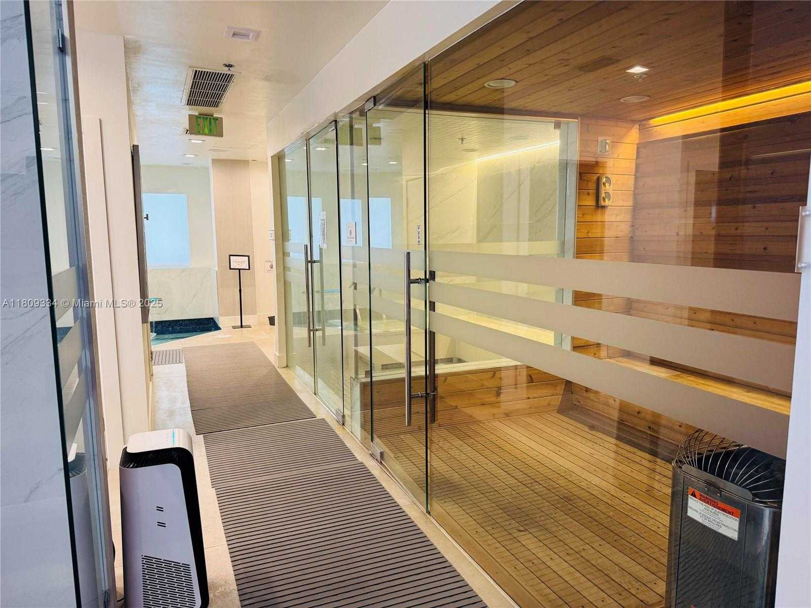 Small Image of 4779 COLLINS AVE #2106, Miami Beach Number 7
