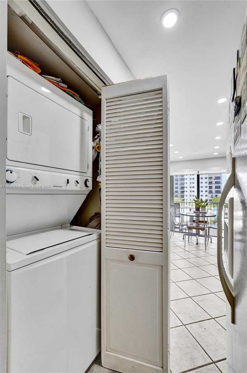 Small Image of 1201 SOUTH OCEAN DR #609S, Hollywood Number 47