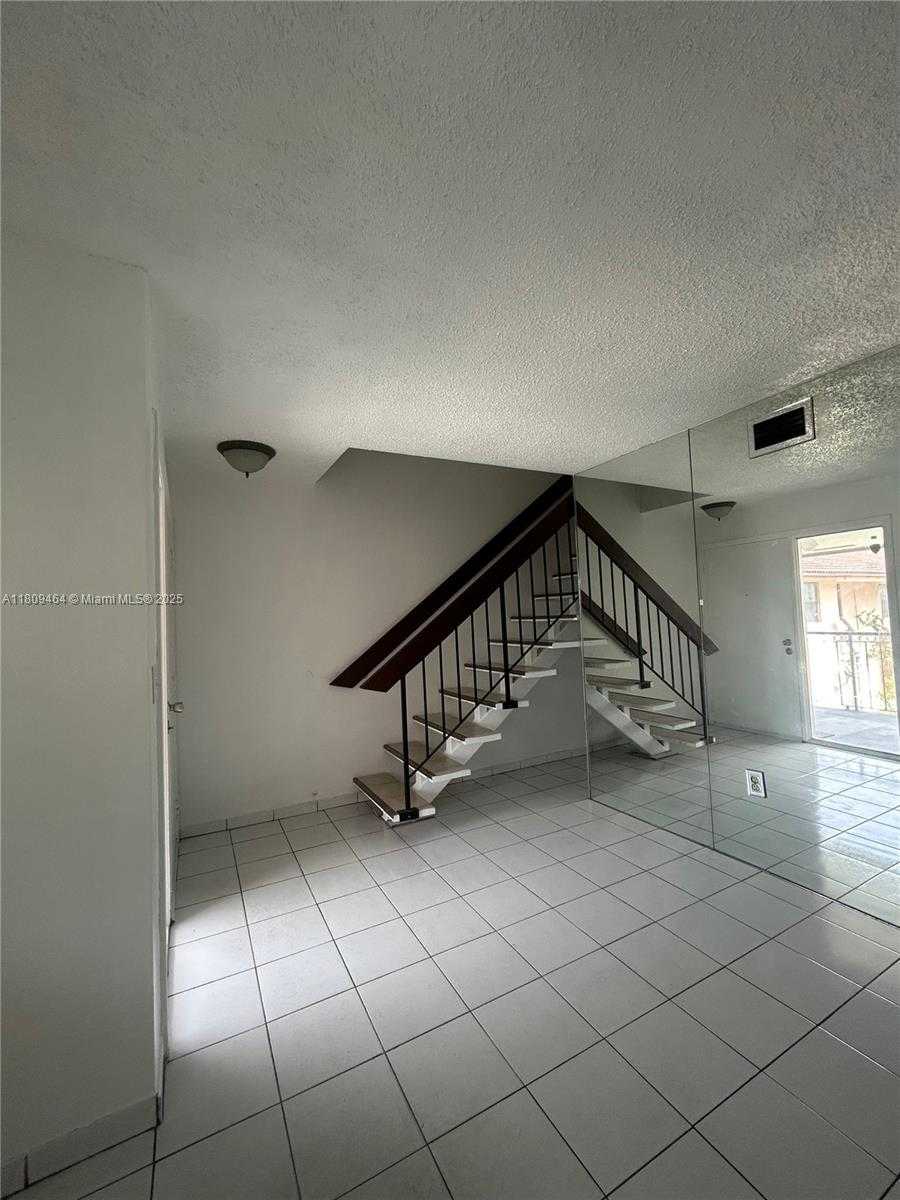 Small Image of 5851 WEST 20TH AVE #409, Hialeah Number 3