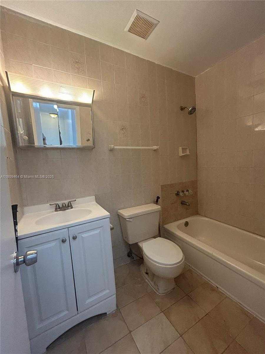 Small Image of 5851 WEST 20TH AVE #409, Hialeah Number 9