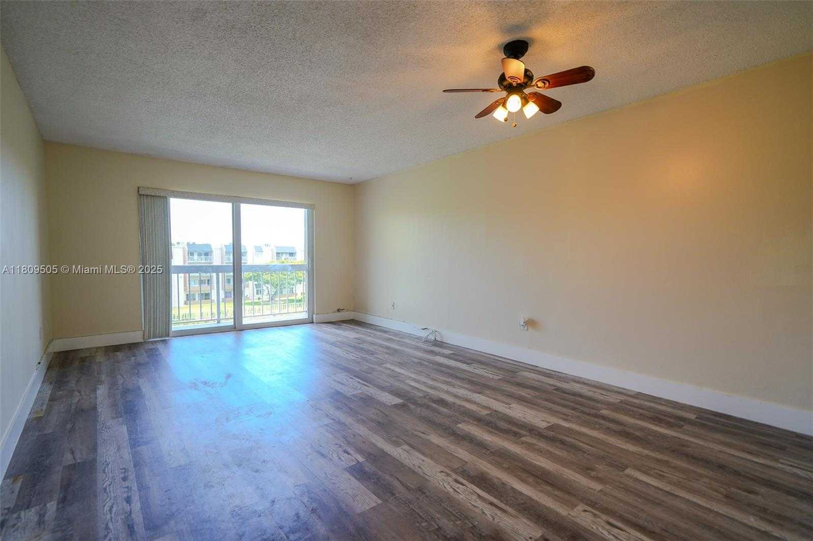 Small Image of 7800 CAMINO REAL #H-411, Miami Number 10