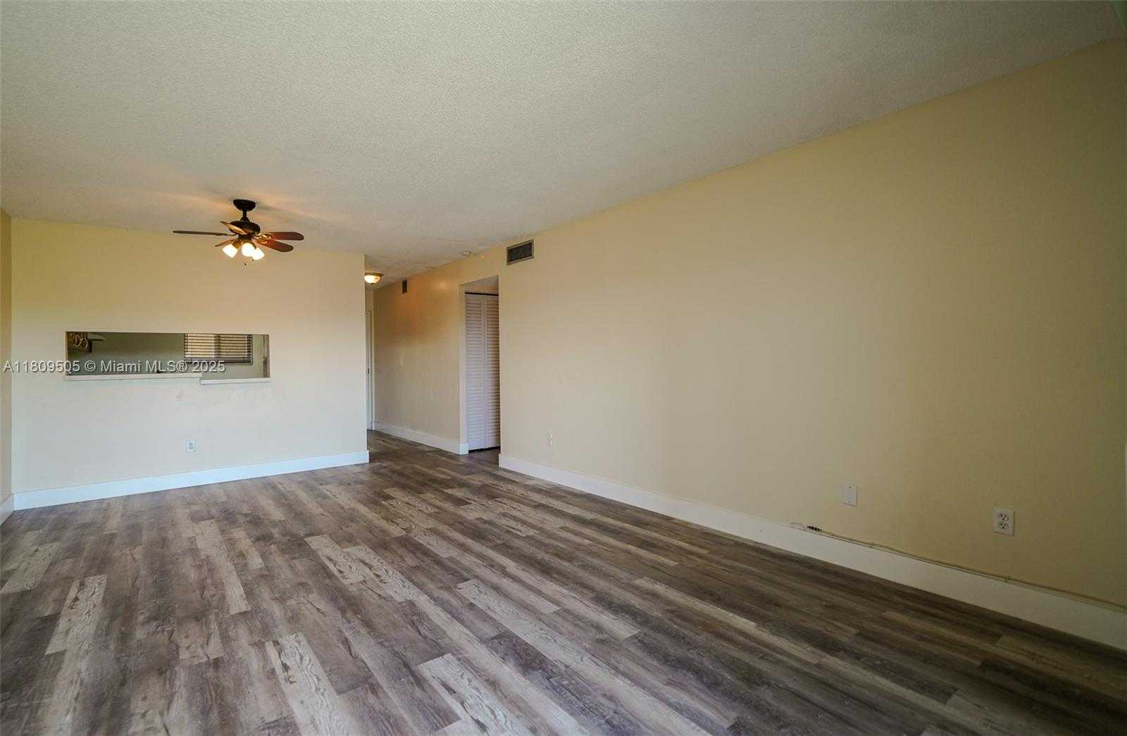 Small Image of 7800 CAMINO REAL #H-411, Miami Number 13