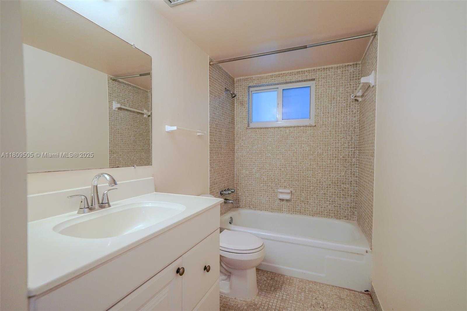 Small Image of 7800 CAMINO REAL #H-411, Miami Number 21