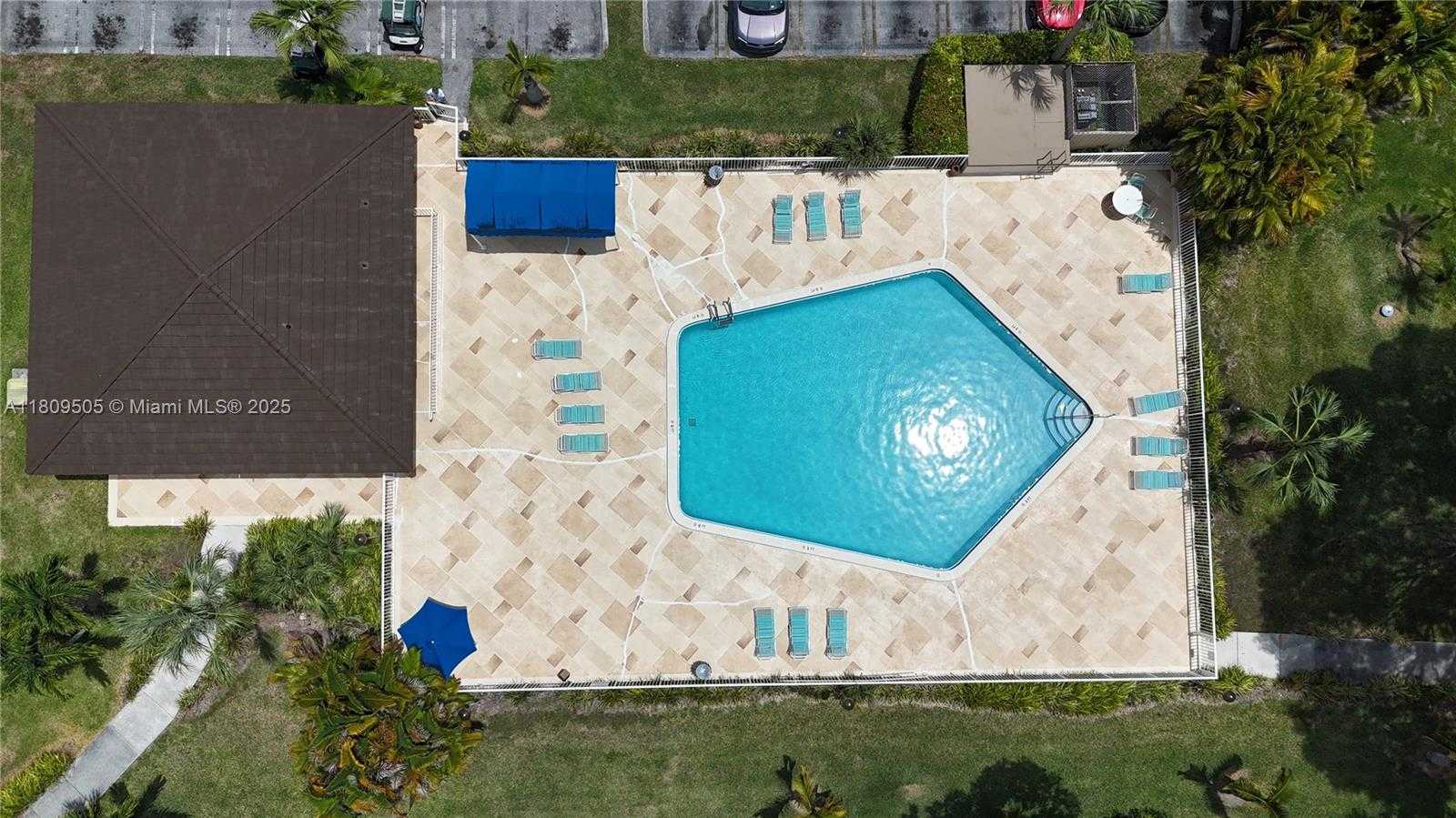 Small Image of 7800 CAMINO REAL #H-411, Miami Number 25