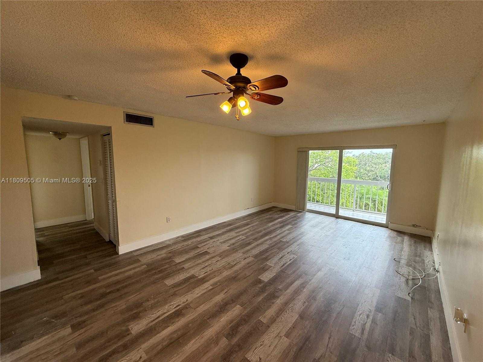 Small Image of 7800 CAMINO REAL #H-411, Miami Number 9